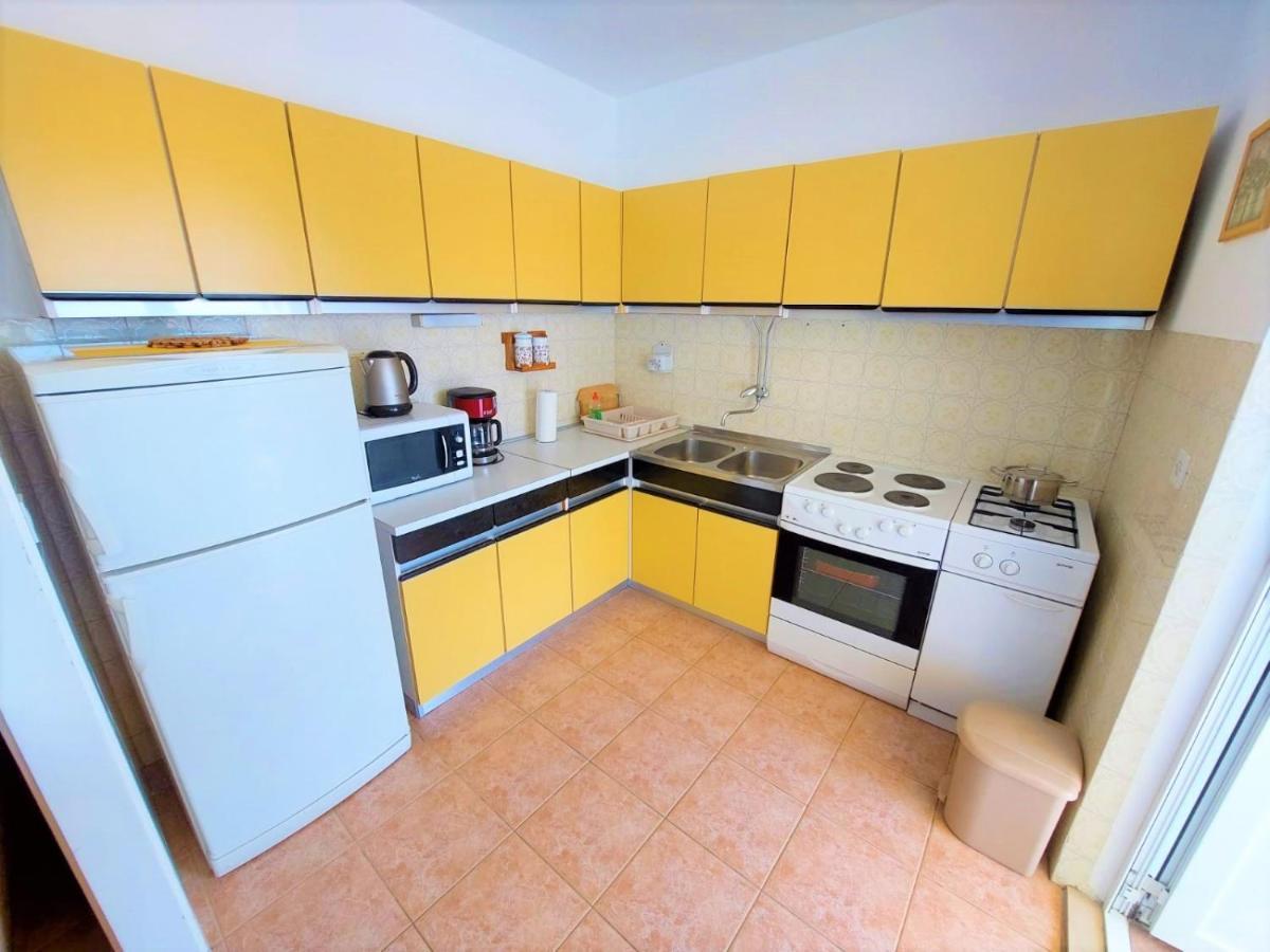 Apartment Big Lasan Vodice Esterno foto