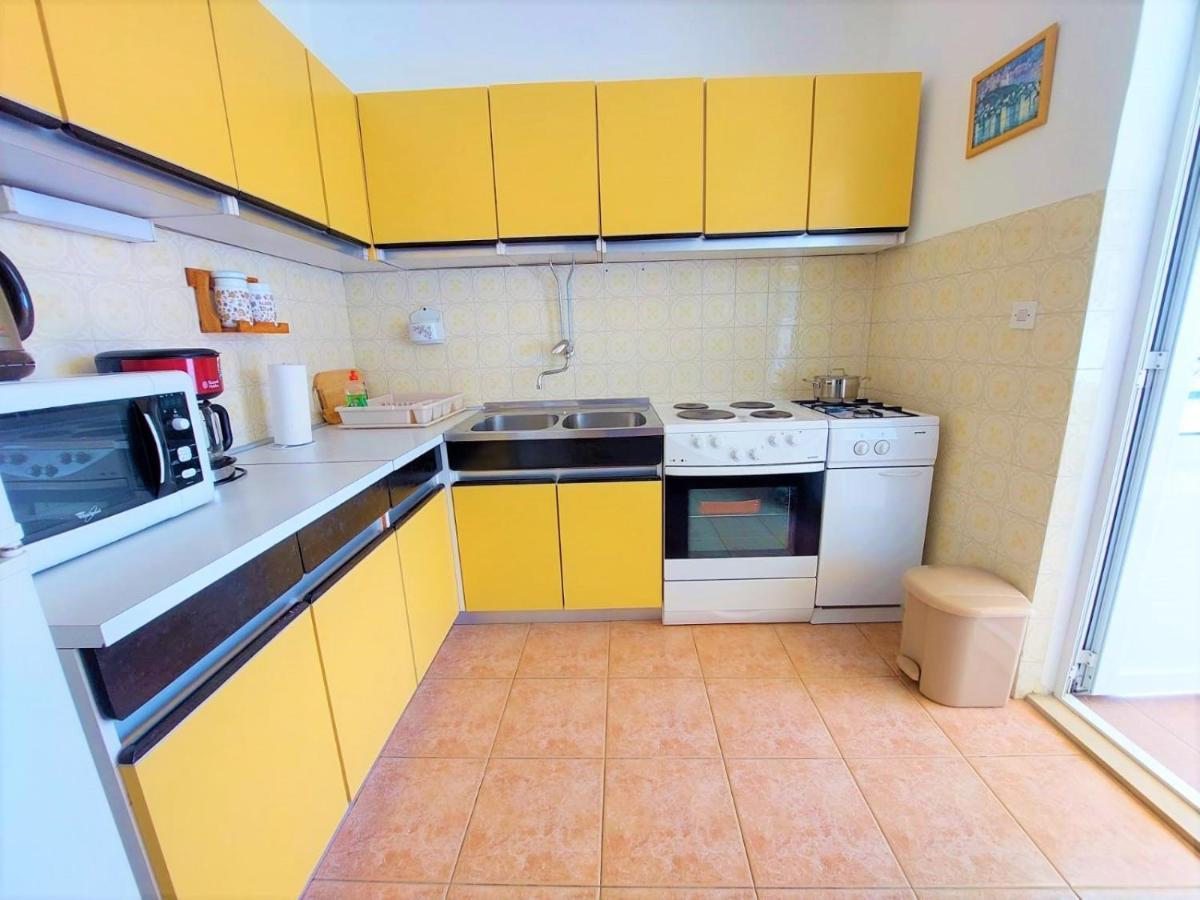 Apartment Big Lasan Vodice Esterno foto