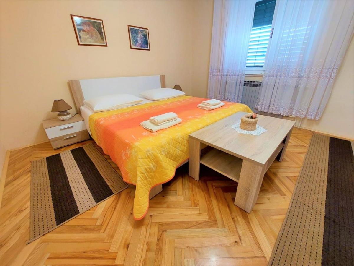 Apartment Big Lasan Vodice Esterno foto