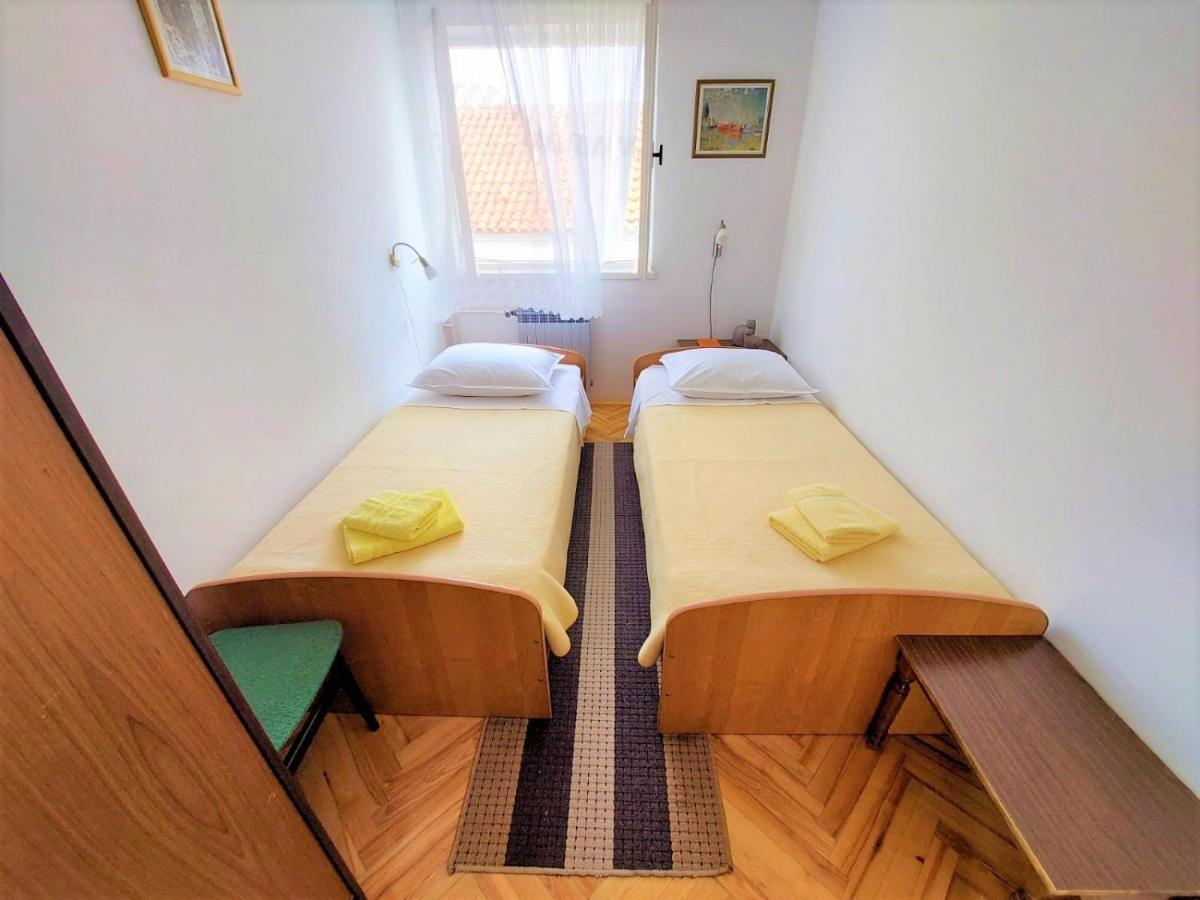 Apartment Big Lasan Vodice Esterno foto