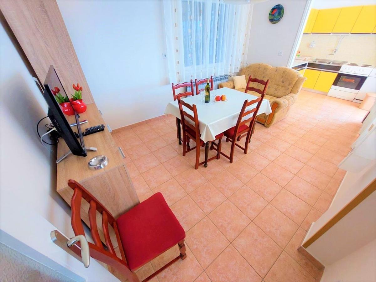 Apartment Big Lasan Vodice Esterno foto